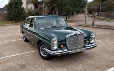 1967 Mercedes-Benz 250S 