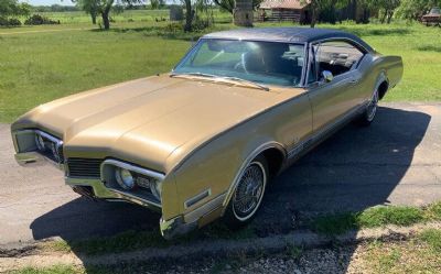Photo of a 1967 Oldsmobile Delta Eighty-Eight for sale