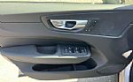2024 XC60 Thumbnail 16