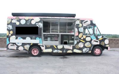 Photo of a 2018 Ford P1000 Commercial Food Truck for sale