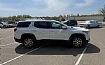 2017 Acadia Thumbnail 4