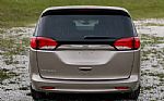 2017 Pacifica Thumbnail 8