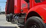 2015 579 End Dump Truck Thumbnail 9