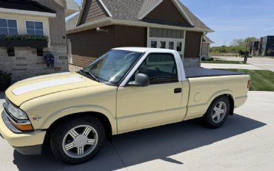 1998 Chevrolet S-10 Pickup
