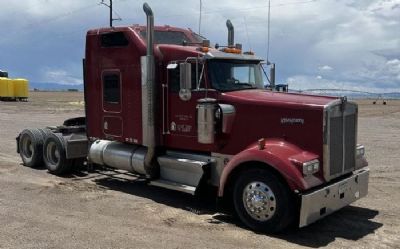 Photo of a 2002 Kenworth W900 for sale