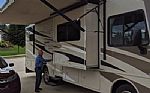 2015 Itasca Sunstar 30T Thumbnail 2