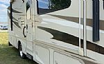 2015 Itasca Sunstar 30T Thumbnail 5