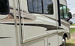 2015 Itasca Sunstar 30T Thumbnail 7