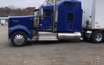 Photo of a 2012 Kenworth W900L for sale