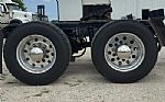 2021 T880 Thumbnail 13