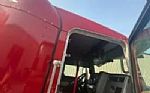 2013 T660 Thumbnail 12