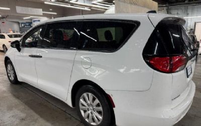 Photo of a 2021 Chrysler Voyager Van for sale