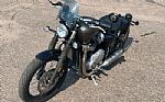 2018 Bonneville Bobber Thumbnail 3