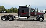 2019 W900L Thumbnail 4