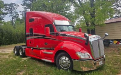 Photo of a 2020 Kenworth T680 Sleeper Truck for sale