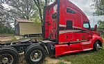 2020 T680 Sleeper Truck Thumbnail 5