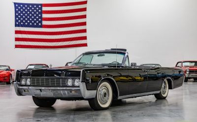 Photo of a 1966 Lincoln Continental for sale