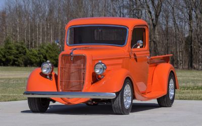 1935 Ford Custom Pickup