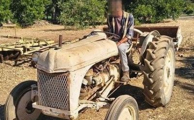 Photo of a 1942 Ford 9N Tractor for sale