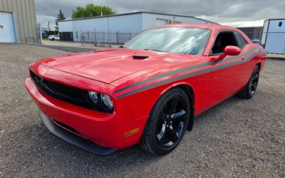 Photo of a 2014 Dodge Challenger R/T Hemi - 6-Speed Manual - Low KMS! for sale
