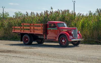 1940 Diamond T 306 Flatbed Dually 