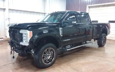 2017 Ford F-250 Lariat Diesel Crew Cab 4WD