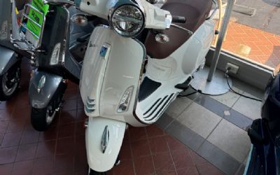 2023 Vespa Primavera 50 