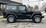 2016 Wrangler Thumbnail 3