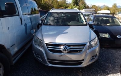 2010 Volkswagen Tiguan SE W-Leather