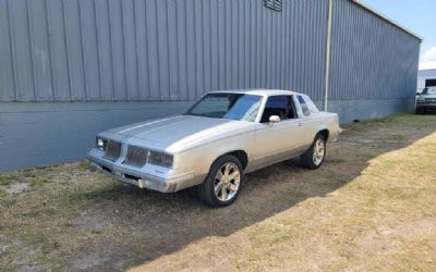 1986 Oldsmobile Cutlass Supreme V8 Auto